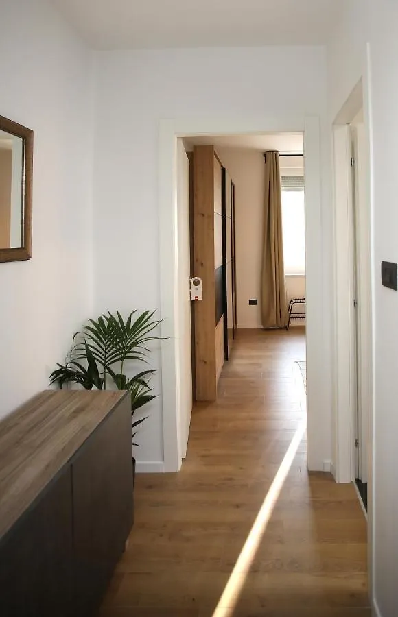 Apartments Incis Next To The Pula Amphitheather Croatia