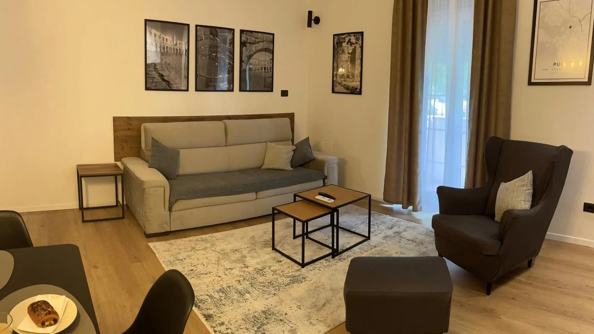 Apartments Incis Next To The Pula Amphitheather Croatia