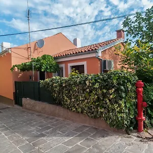 https://zora-apartment.primorje-gorskikotar.com
